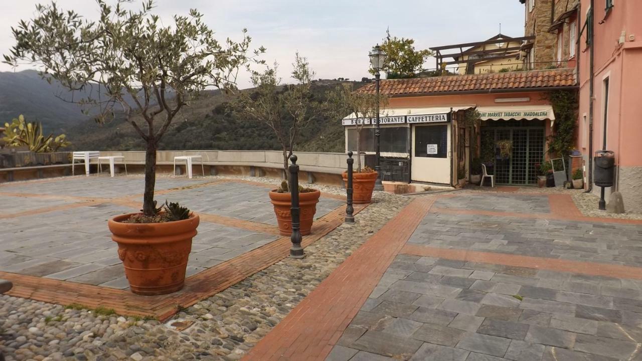 Ca Dei Nonni Villa Civezza Exterior photo